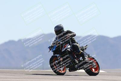 media/Oct-13-2025-Moto Forza (Mon) [[a66d839500]]/3-B Group/Session 4 (Turn 9)/